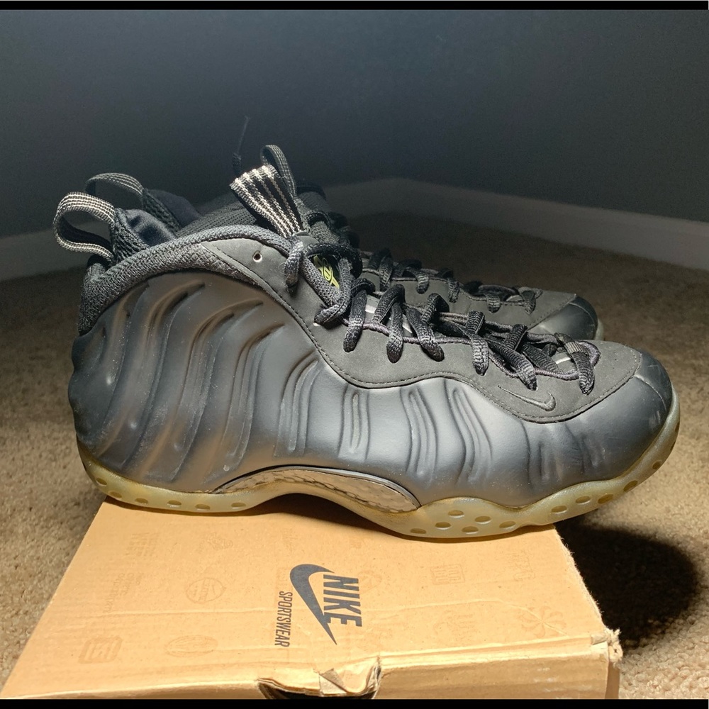 NIKE FOAMS